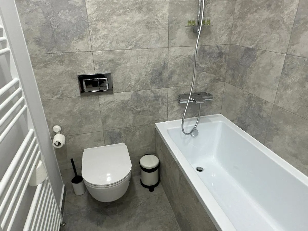 Art Apartment Бухарест 0*,  Румыния
