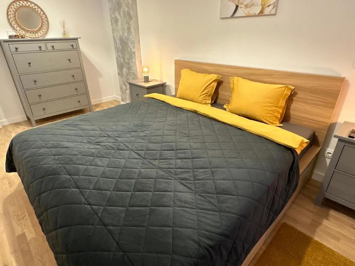 Art Apartment Бухарест