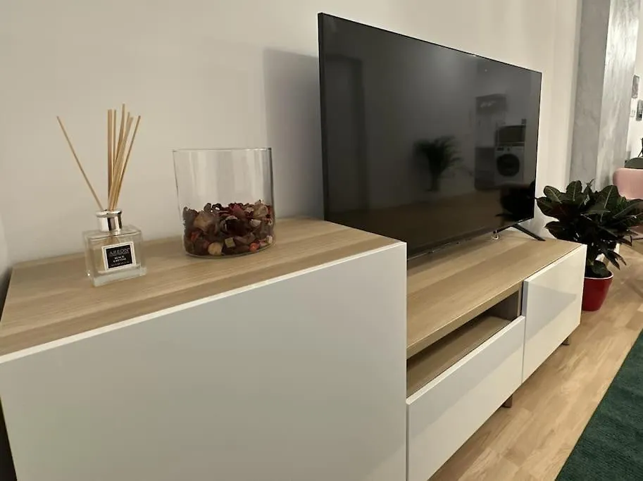Art Apartment Bucureşti 0*,